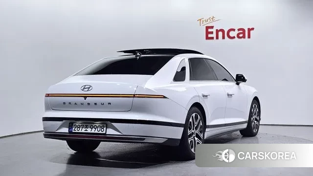 Hyundai Grandeur Hybrid (GN7) id 2968821 из Кореи 12