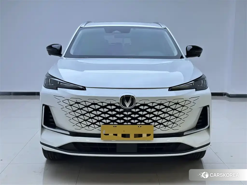 Chang'an Changan CS55PLUS 2024 Белый из Китая, фото 2