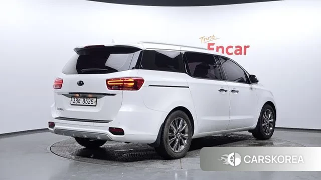 Kia The New Carnival id 3647199 из Кореи 12