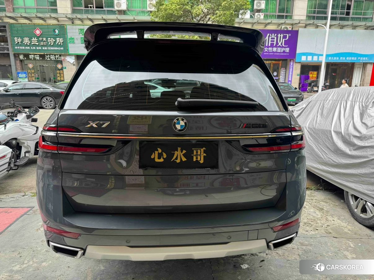 BMW X7 2022 Серебристо-серый из Китая, фото 3
