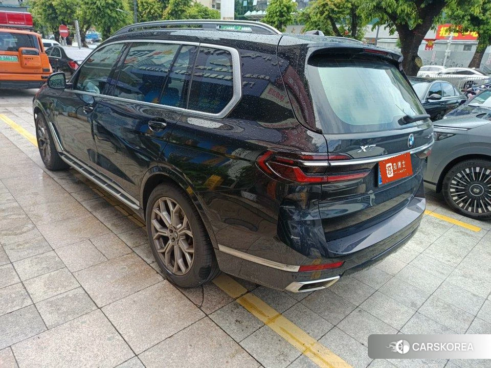 BMW X7 2024 Черный из Китая, фото 2