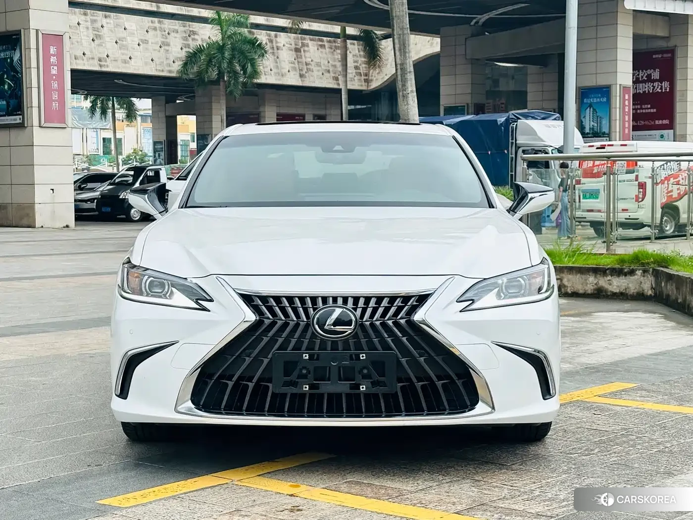 Lexus ES id 4654585 из Китая 12