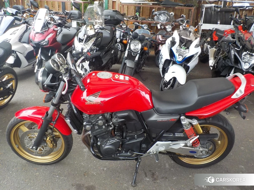 Проданный Honda CB400SF 2013 из Японии