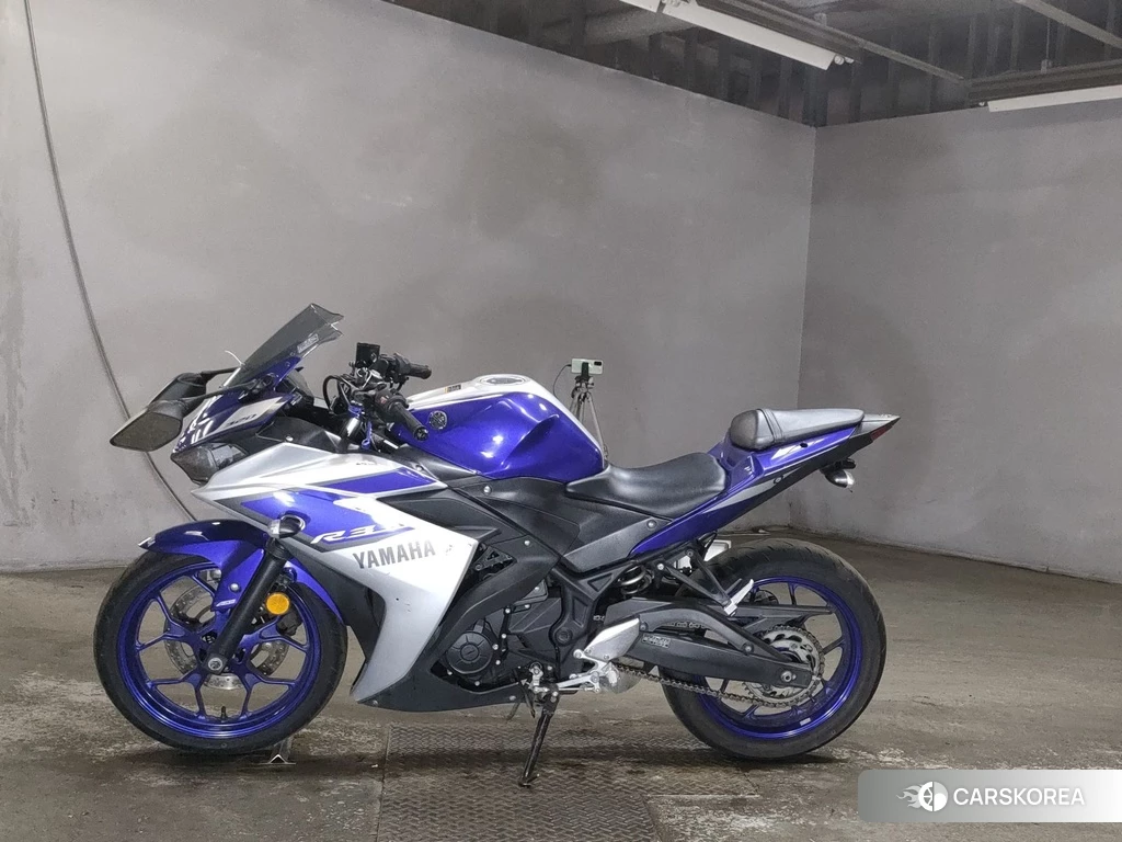 Проданный Yamaha YZF-R3 2015 из Японии