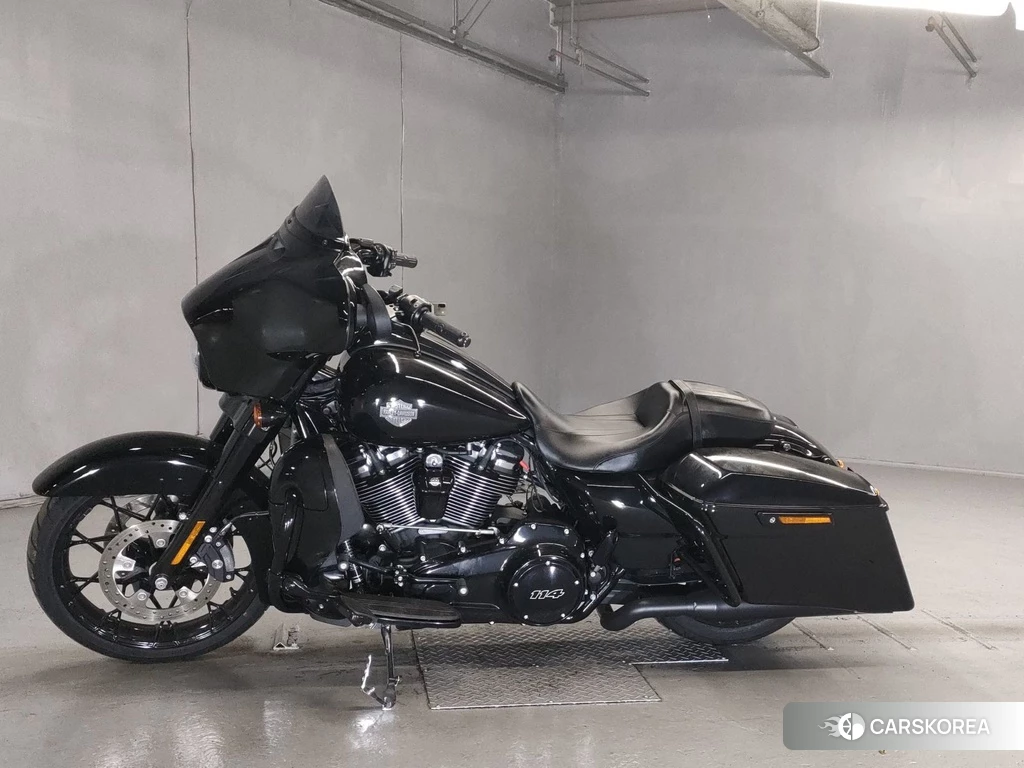 Проданный Harley-Davidson Street Glide FLHXS1870 2022 из Японии