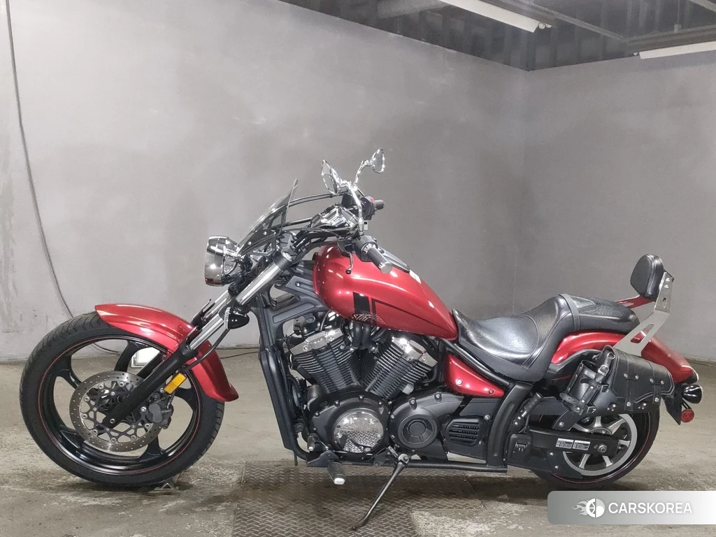 Проданный Yamaha XVS 1300 CA STRYKER 2013 из Японии, фото 2