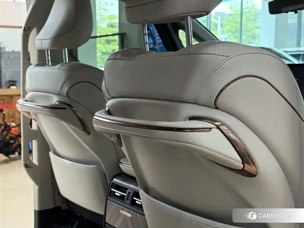 Lexus LM id 4576824 из Китая 12