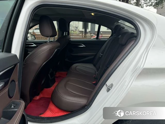 BMW 1 series id 4241251 из Китая 8
