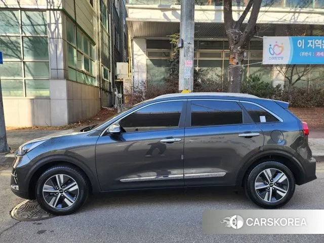 Kia The New Niro id 3551368 из Кореи 12