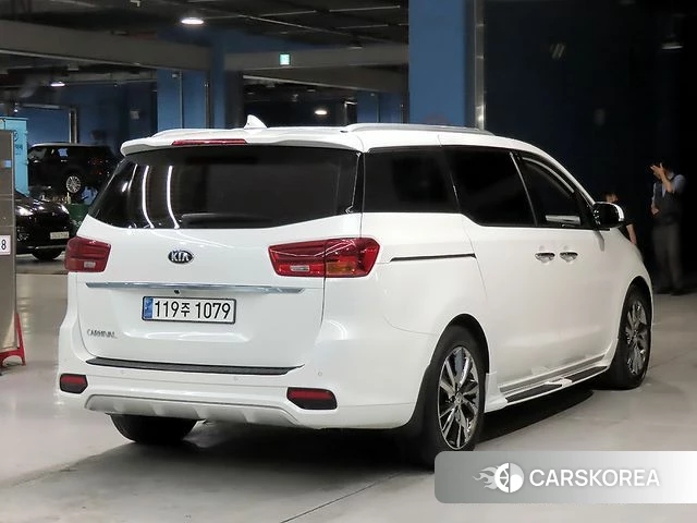 Kia The New Carnival id 4390516 из Кореи 12