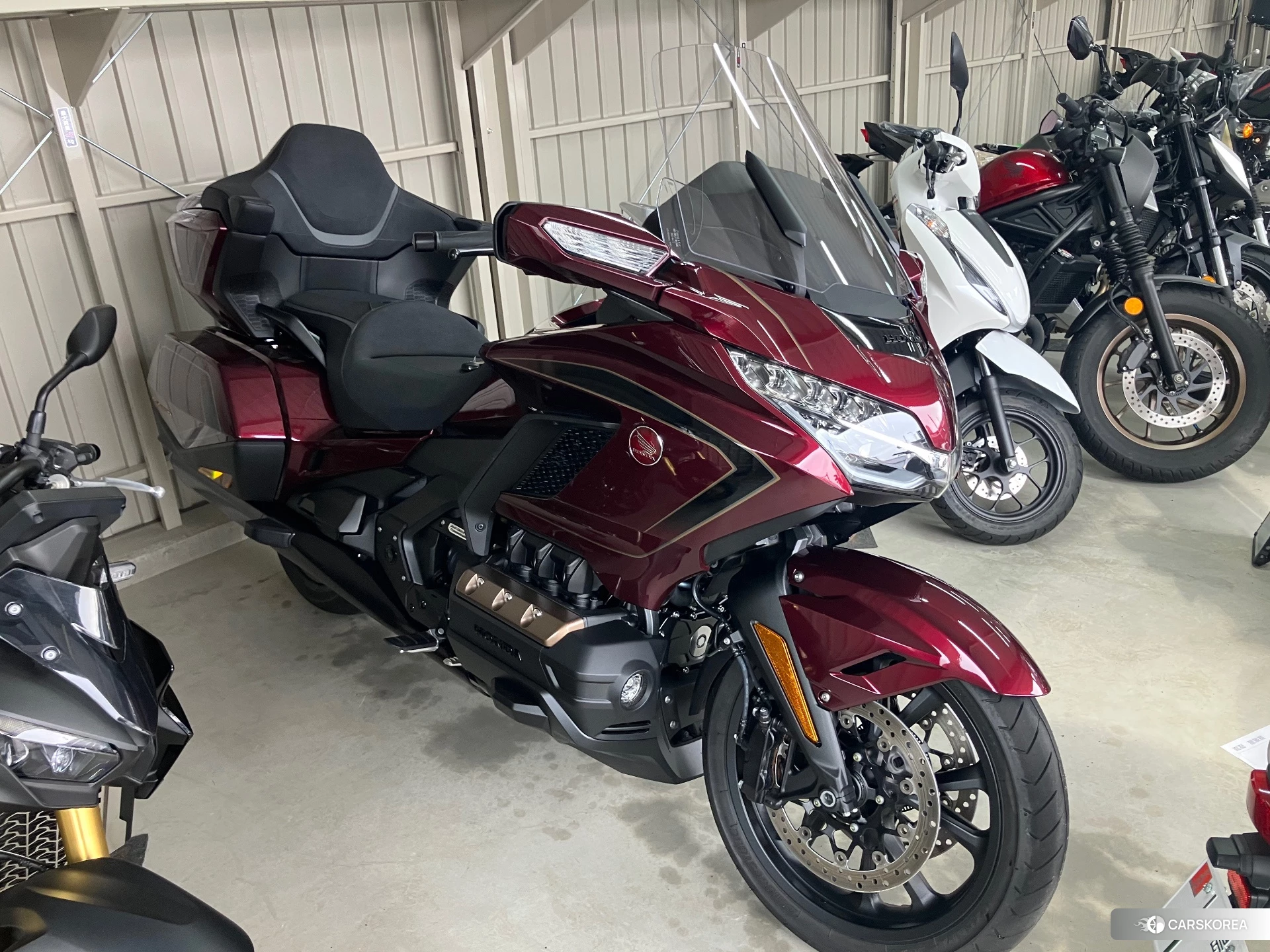 Проданный Honda GL1800 TOUR DCT 2026 из Японии