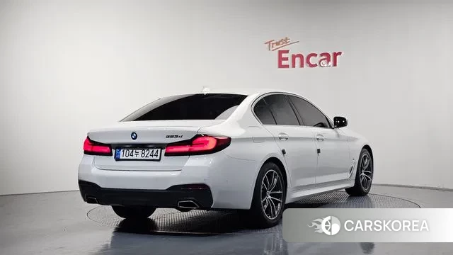 BMW 5 Series (G30) id 3417332 из Кореи 12