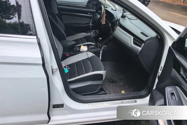 Volkswagen Bora id 4242019 из Китая 9