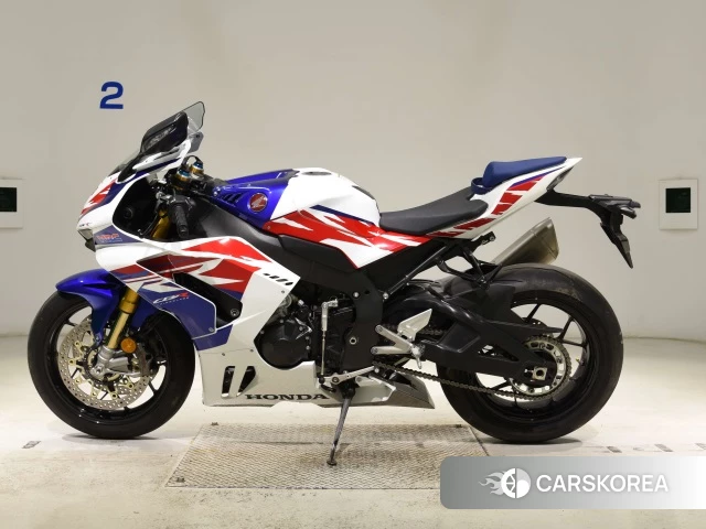 Honda CBR1000RR-R FIREBLADE SP 2022 из Японии, фото 2