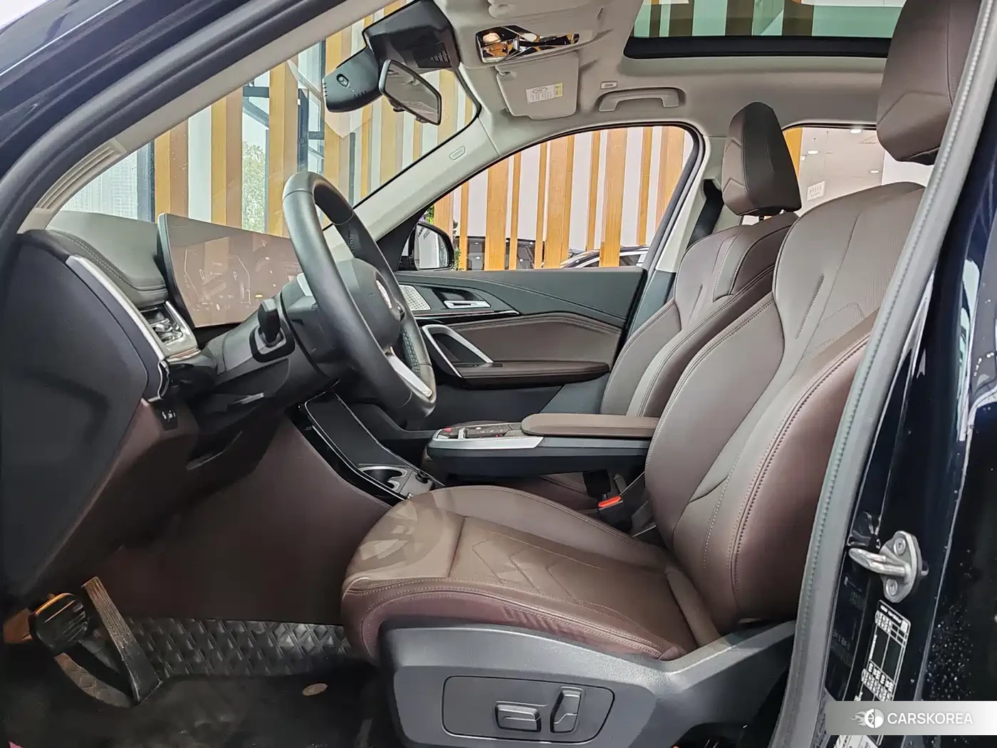 BMW X1 id 4685946 из Китая 8