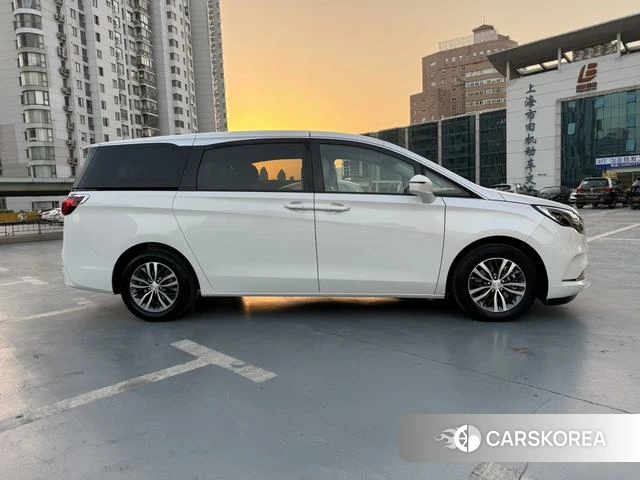 Buick GL8 id 4239254 из Китая 7