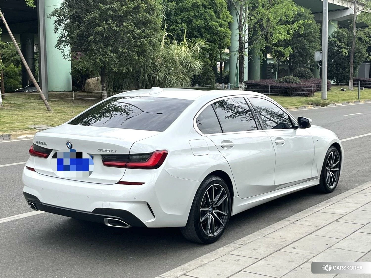 BMW 3 series 2021 Белый из Китая, фото 2