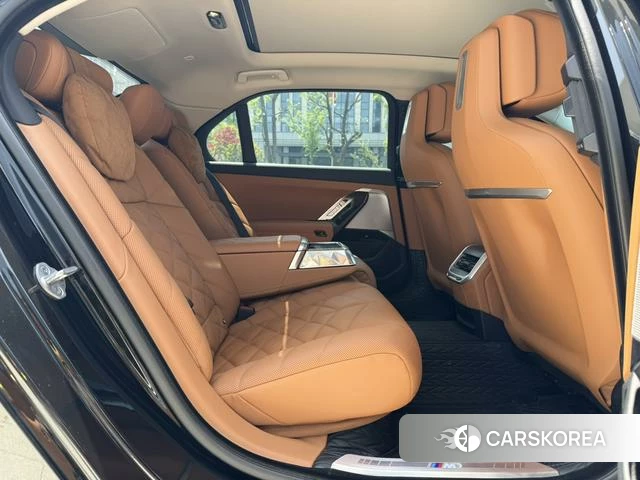 BMW 7 series id 4297699 из Китая 10