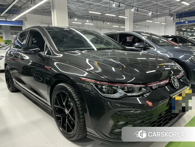 Volkswagen Golf GTI 2023 Серебристо-серый из Китая, фото 6