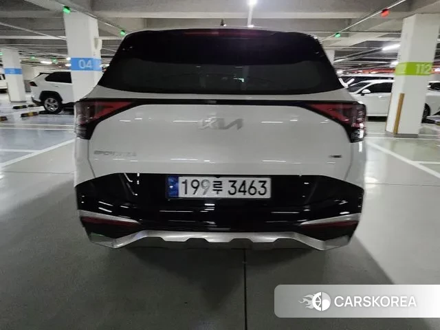 Kia Sportage 5th Generation Hybrid 2023 Белый из Кореи, фото 2