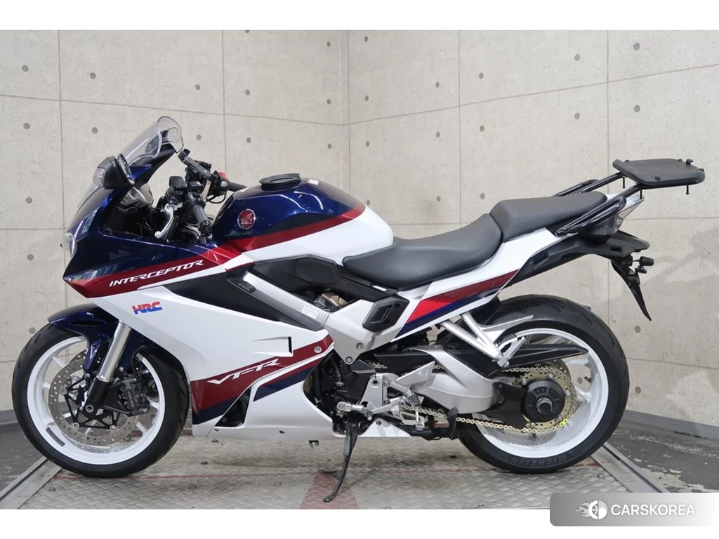 Проданный Honda VFR800F 2020 из Японии, фото 2