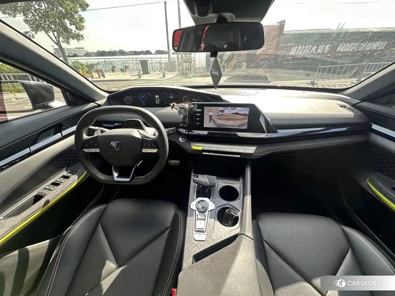 Chang'an Changan UNI-V 2022 Silver/gray из Китая, фото 2