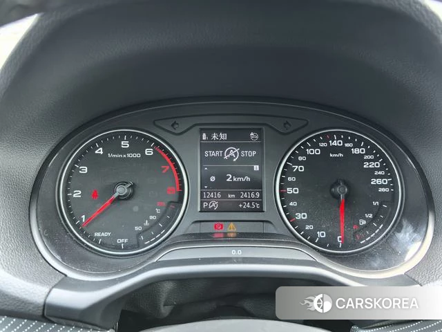 Audi Q2L id 4255987 из Китая 7