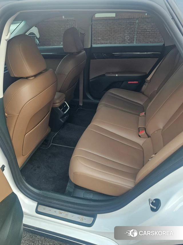 Hyundai Grandeur (GN7) 2023 Белый из Кореи, фото 3