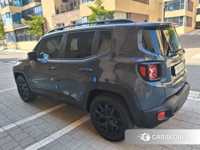 Jeep Renegade id 4463411 из Кореи 12