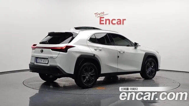 Lexus UX250h id 2873668 из Кореи 12