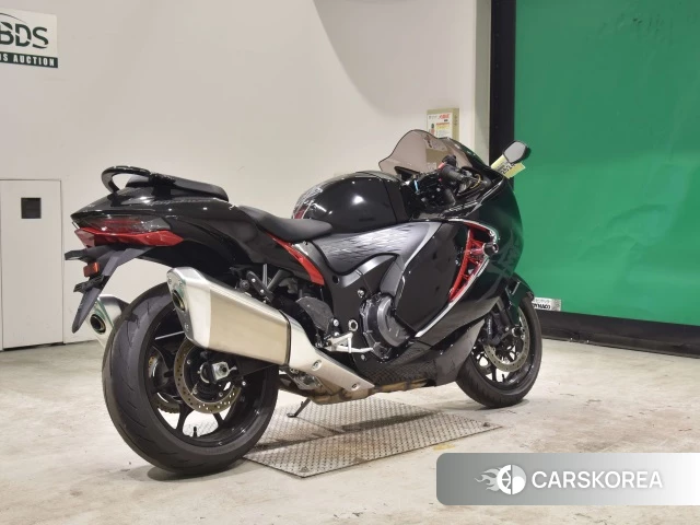 Проданный Suzuki GSX1300R HAYABUSA 2024 из Японии