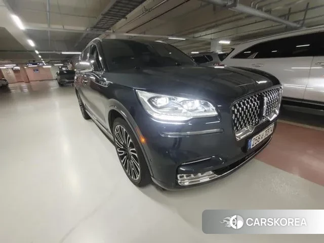 Lincoln Aviator 2nd generation 2020 Небесно-голубой из Кореи, фото 4