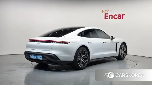 Porsche Taycan id 3771038 из Кореи 12