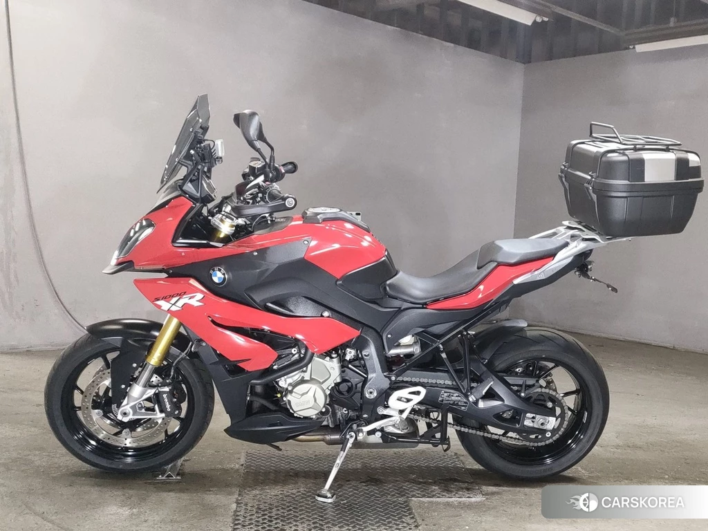 Проданный BMW S1000XR 2016 из Японии