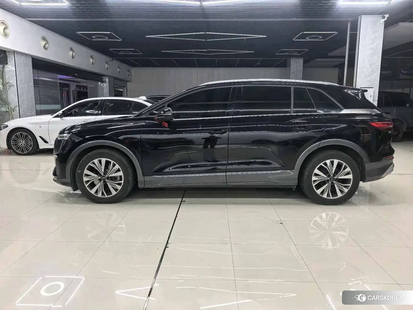 Audi Q5L 2025 Черный из Китая, фото 2