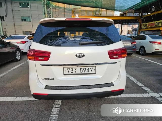 Kia The New Carnival id 3789536 из Кореи 7