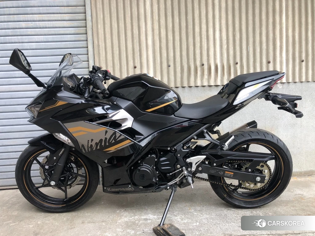 Проданный Kawasaki Ninja 400-2 2019 из Японии, фото 2