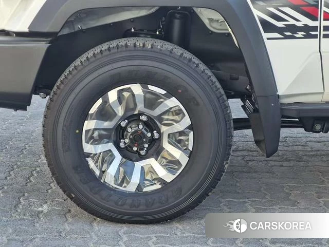 Toyota Land Cruiser 70 Series 2025 Белый из Китая, фото 2