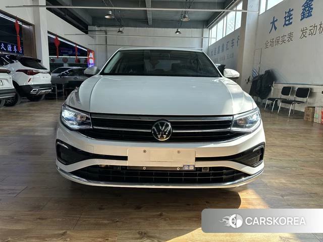 Volkswagen Bora 2023 Белый из Китая, фото 4