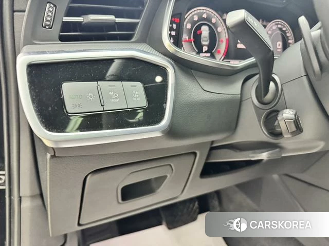 Audi A6L id 4259394 из Китая 12