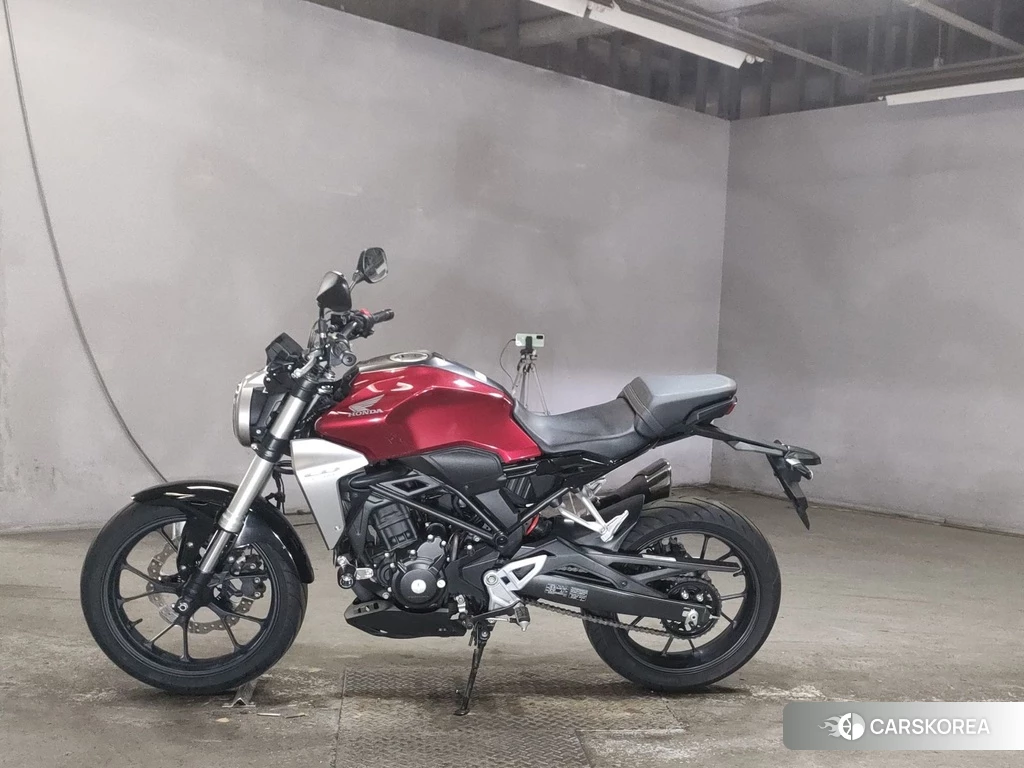 Проданный Honda CB250R 2018 из Японии, фото 2