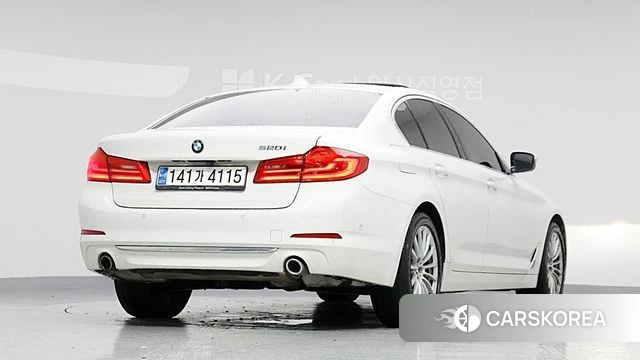 BMW 5 Series (G30) id 4836855 из Кореи 12
