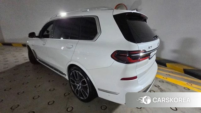 BMW X7 (G07) 2025 Белый из Кореи, фото 6