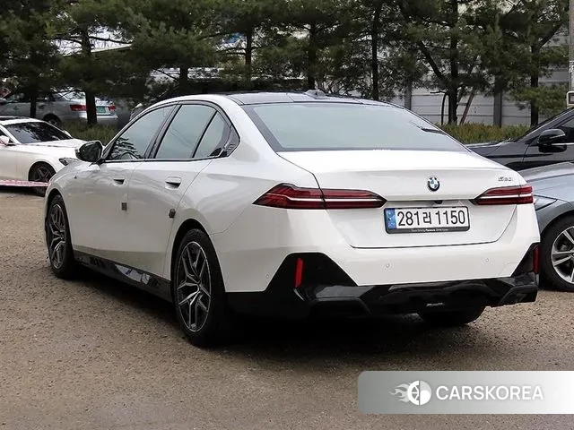 BMW 5 Series (G60) id 3751208 из Кореи 12