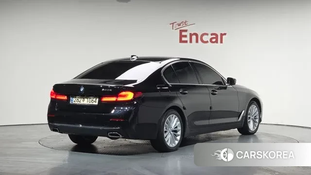 BMW 5 Series (G30) id 3573136 из Кореи 12