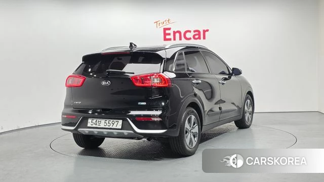 Kia Niro id 3879900 из Кореи 12
