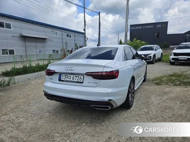 Audi A4 (B9) 2023 Белый из Кореи, фото 2