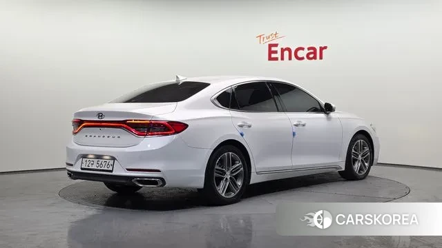 Hyundai Grandeur IG id 3627129 из Кореи 12