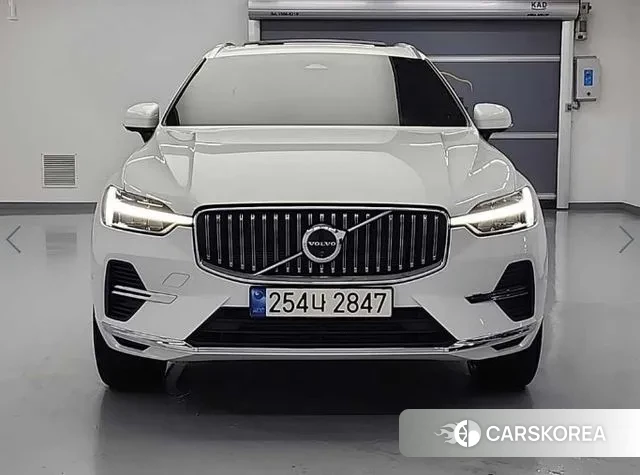 Volvo XC60 second Generation 2023 Белый из Кореи, фото 2