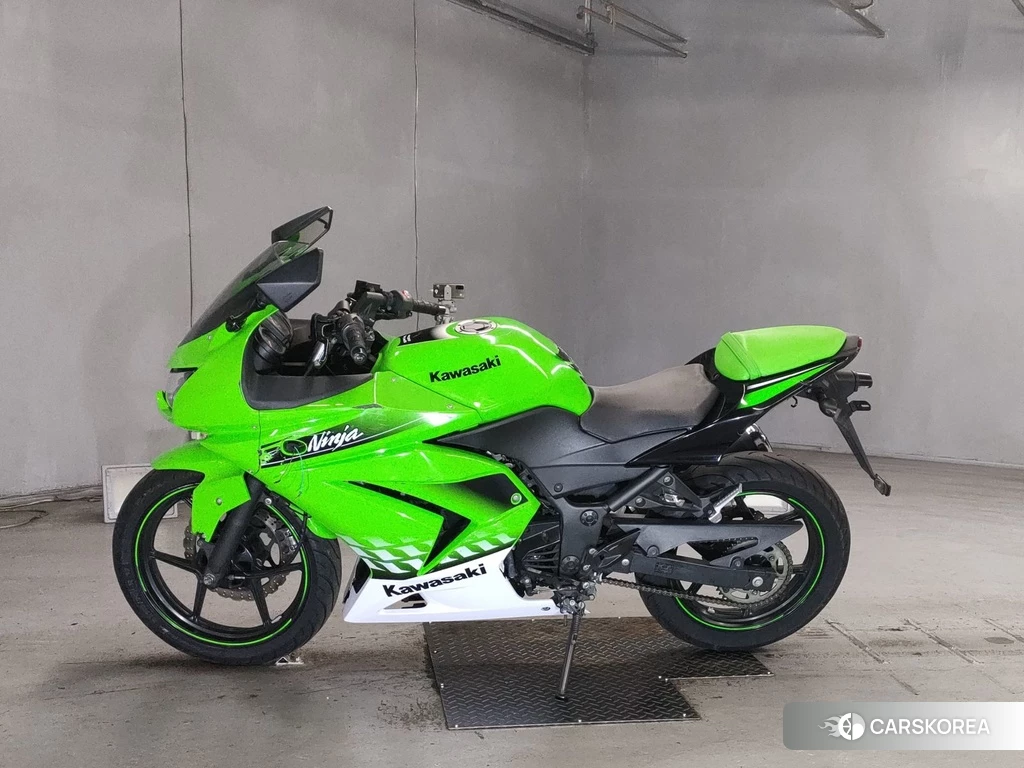 Проданный Kawasaki NINJA 250R id 4174502 из Японии, фото 2